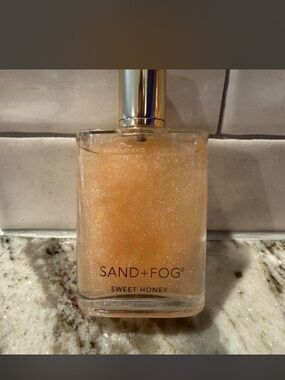 SAND+FOG Sweet Honey Illuminating Body Oil